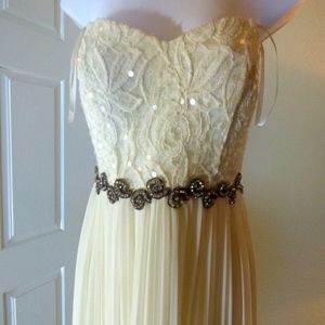 Betsy & Adam Sz 8 Maxi Strapless Sequined Top gown